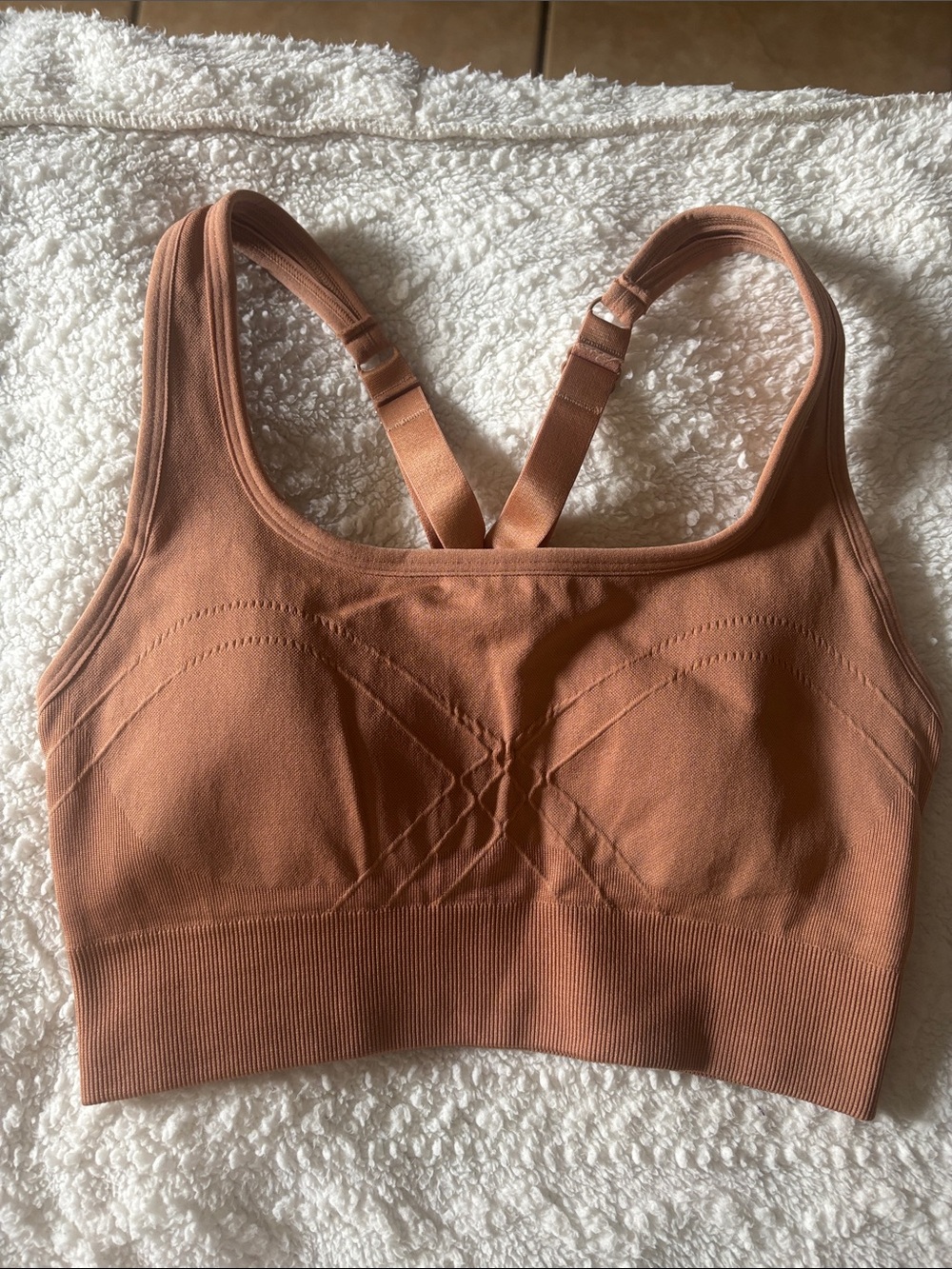 Seamless Padded Crossback Bralette - Rust fabeletics size small
